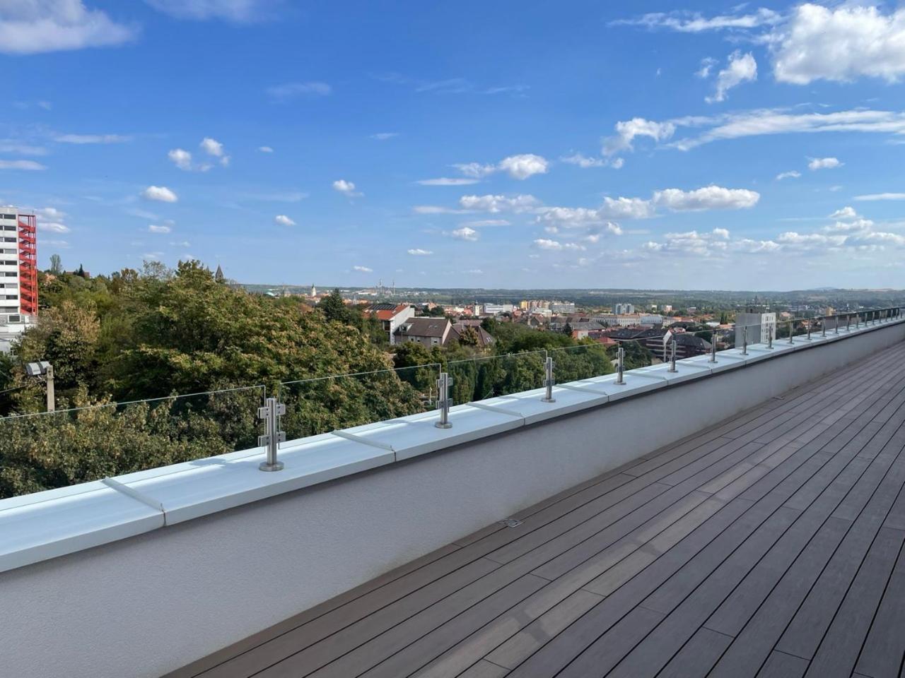 Exkluziv Panoramas Lakas Pecs Apartamento Exterior foto